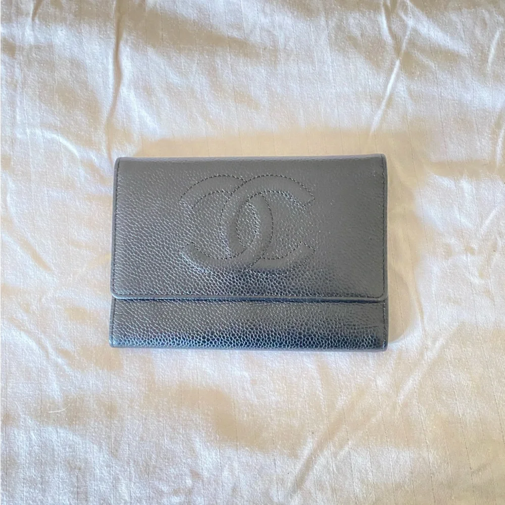 CHANEL Caviar Skin Tri-Fold Wallet Flap Wallet Black
